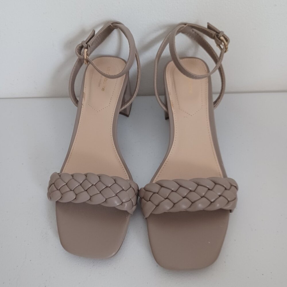 Liz Claiborne Womens Size 9 M Beige Tan Block Heeled Sandals NWOB